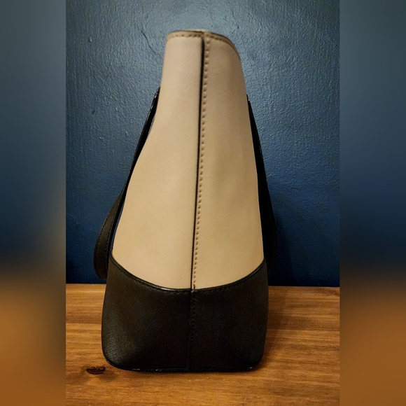 EUC Kate Spade Tote - Picture 4 of 7